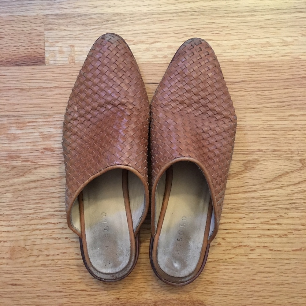 Nisolo Ama Mules